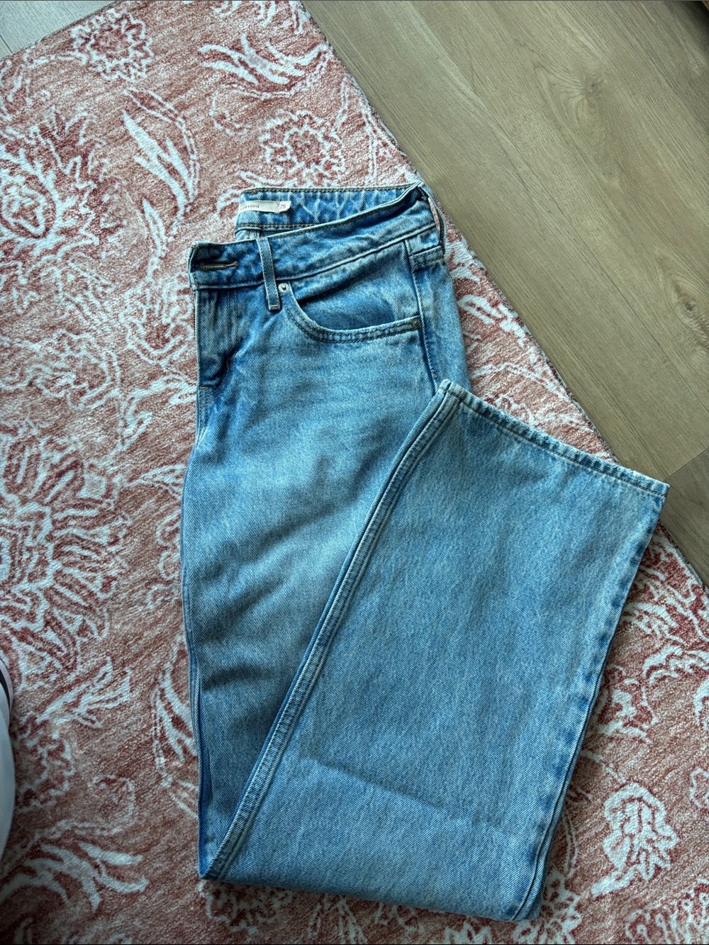 Levi's Light Blue Straight-Leg Women's Jeans low loose